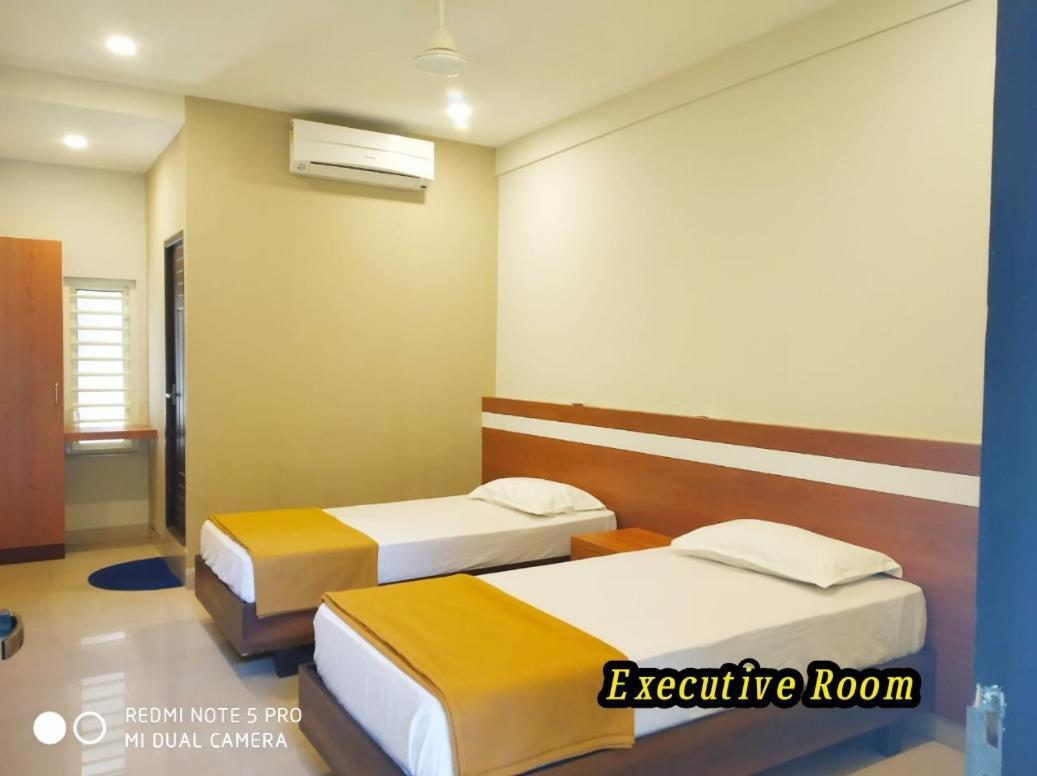 Tirur Tourist Home Ngoại thất bức ảnh